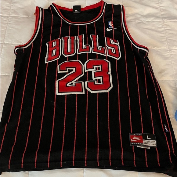 Nike Black and Red Basketball Jersey - Picture 1 of 2